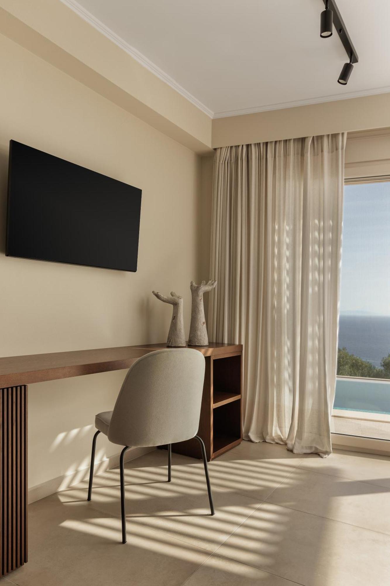 Apolis Villas & Suites Resort Parga Extérieur photo